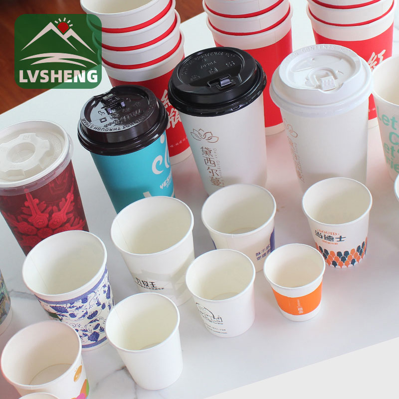 Se pot pune căni de hârtie de unică folosință în cuptor?
